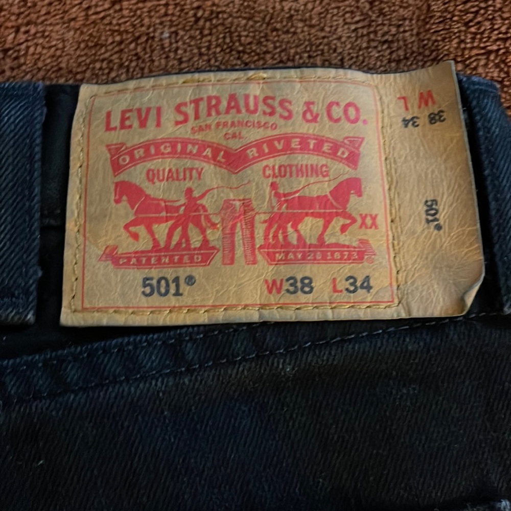 Black Levi’s denim jeans waist 38 length 32